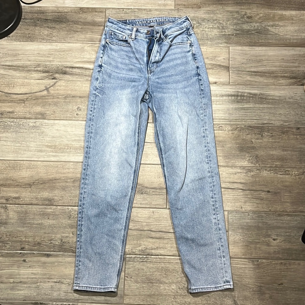 American eagle stretch light jeans. Size 0.